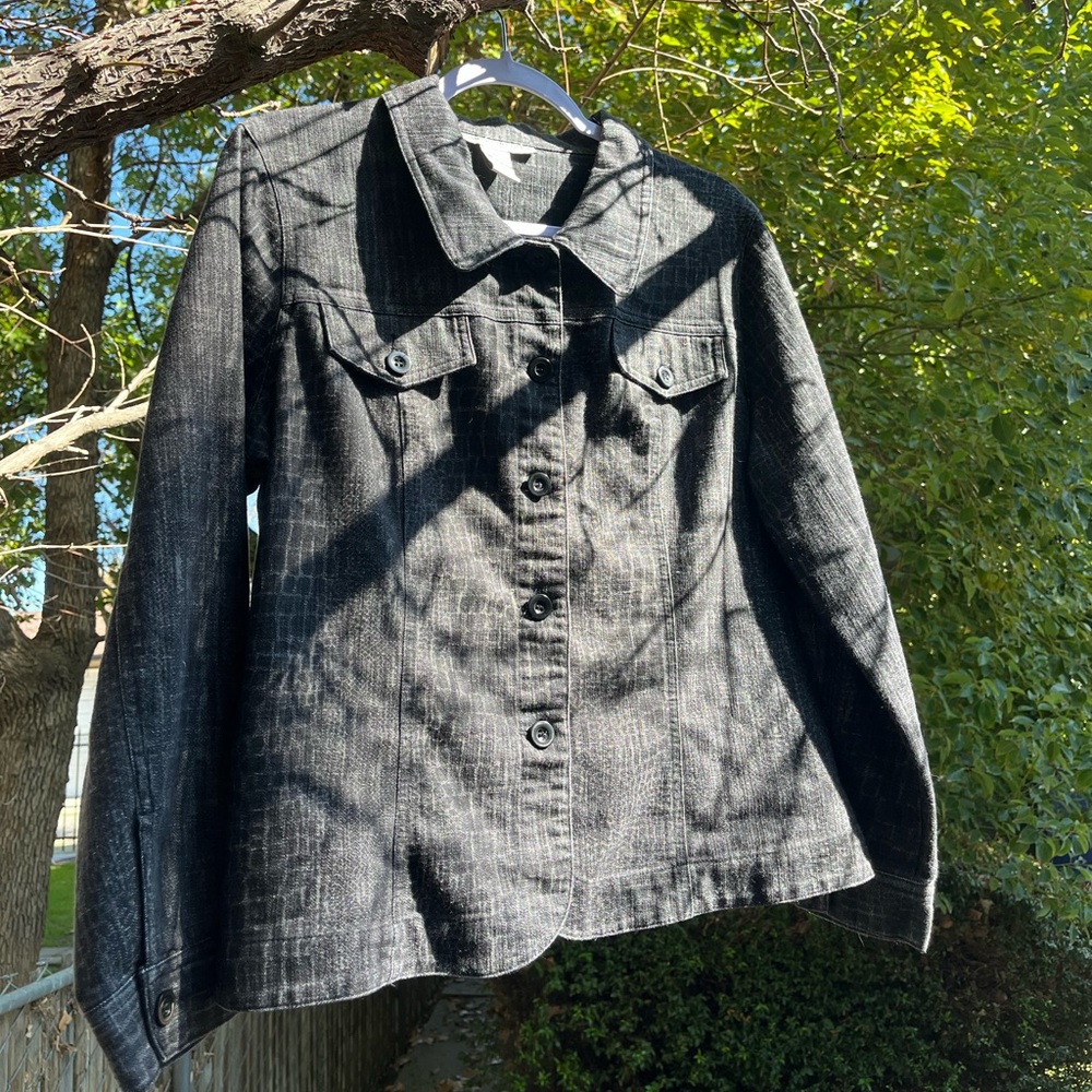 Bamboo Traders Snake Skin Printed Button Up